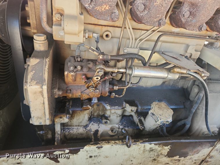 image for item MW9691 1999 Ingersoll Rand P185WJD  air compressor