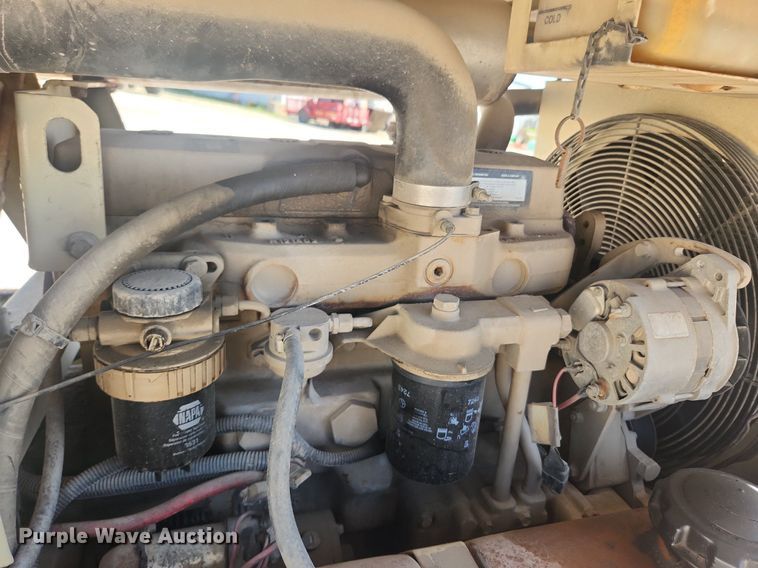 image for item MW9691 1999 Ingersoll Rand P185WJD  air compressor