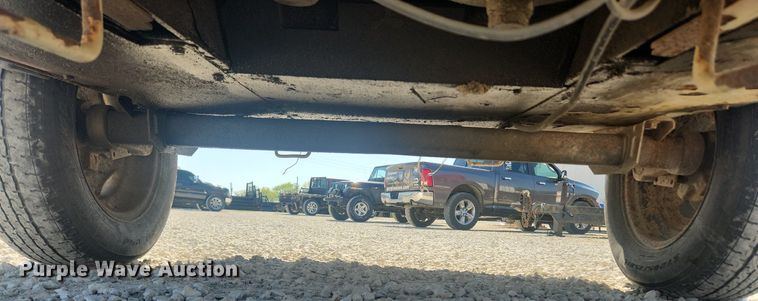 image for item MW9691 1999 Ingersoll Rand P185WJD  air compressor