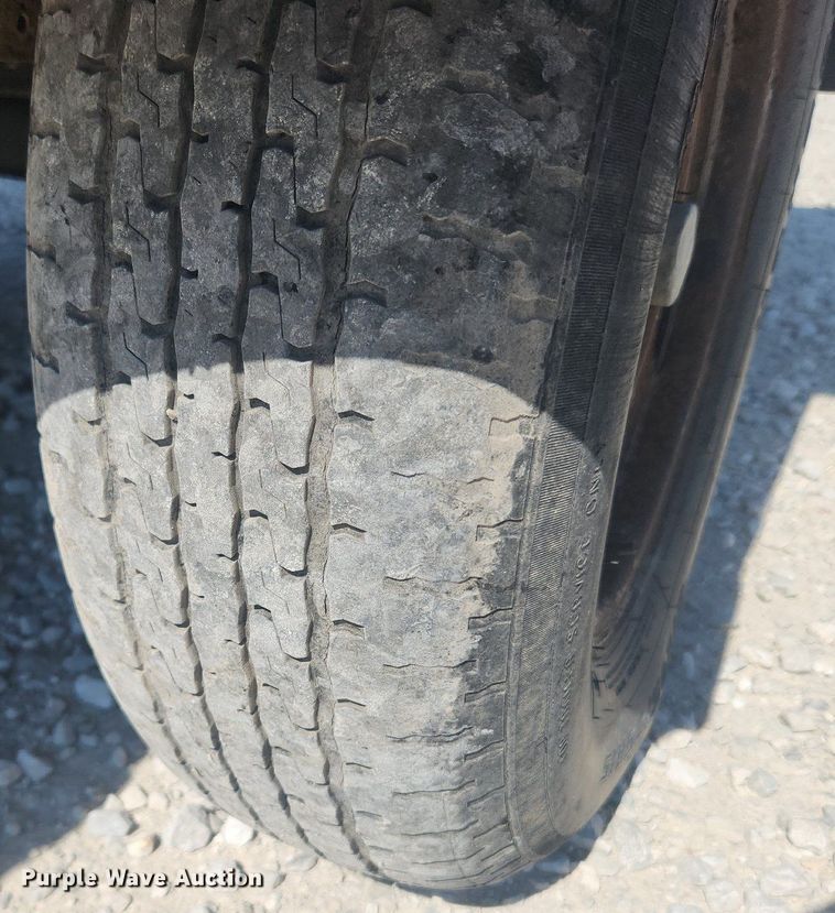 image for item MW9691 1999 Ingersoll Rand P185WJD  air compressor