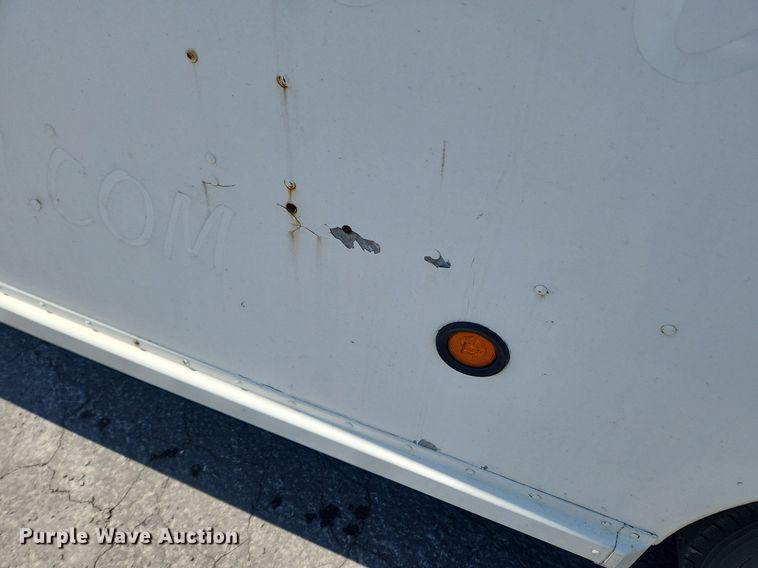 image for item MW9705 2003 Freightliner MT45  delivery van