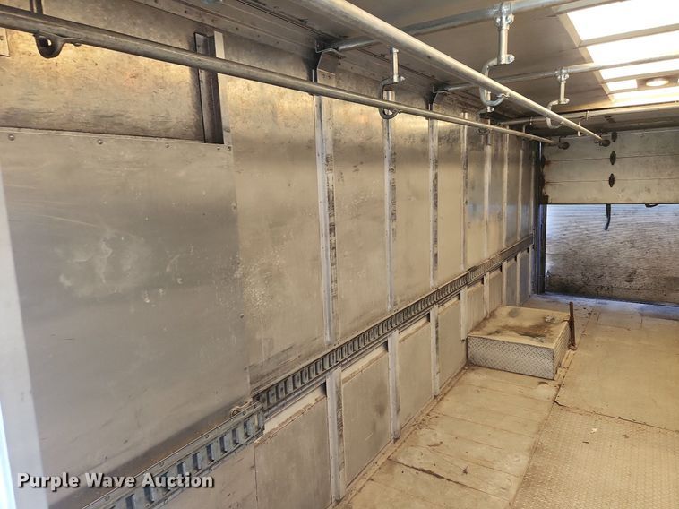 image for item MW9705 2003 Freightliner MT45  delivery van