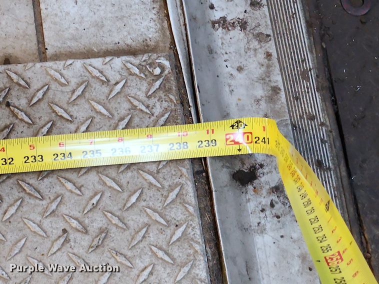 image for item MW9705 2003 Freightliner MT45  delivery van