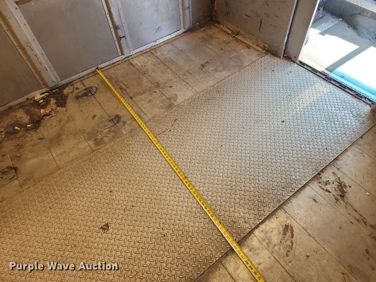 image for item MW9705 2003 Freightliner MT45  delivery van