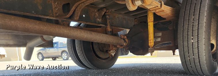 image for item MW9705 2003 Freightliner MT45  delivery van