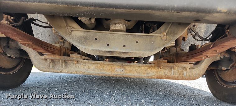 image for item MW9705 2003 Freightliner MT45  delivery van