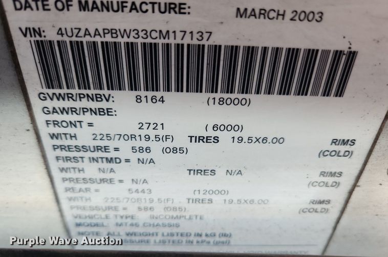 image for item MW9705 2003 Freightliner MT45  delivery van