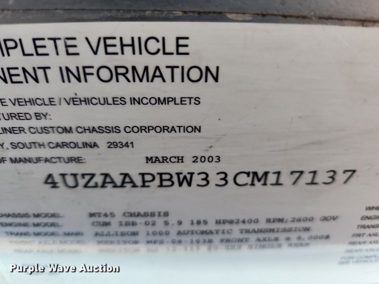 image for item MW9705 2003 Freightliner MT45  delivery van