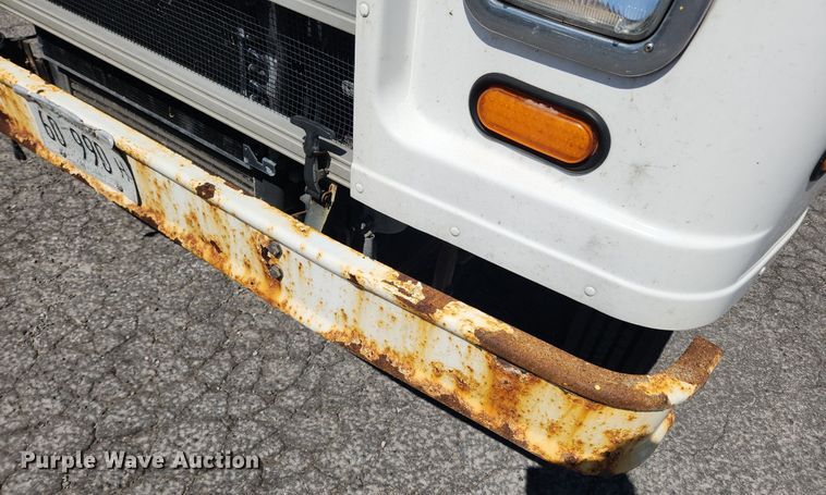 image for item MW9706 2003 Freightliner MT45  delivery van