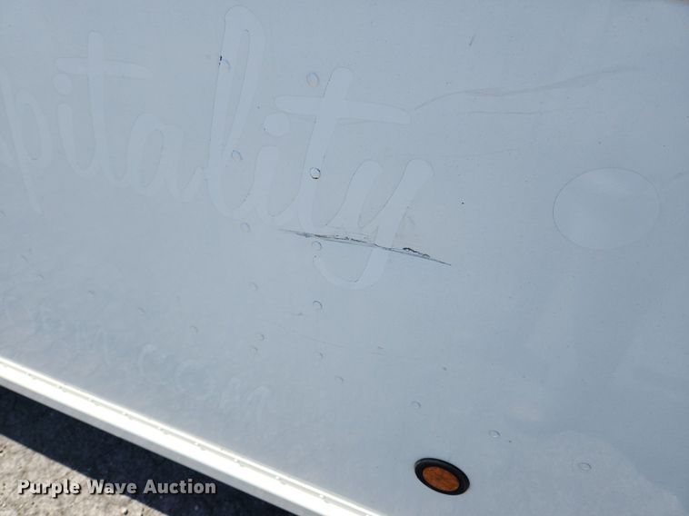 image for item MW9706 2003 Freightliner MT45  delivery van