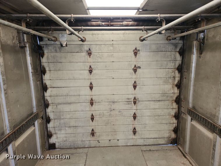 image for item MW9706 2003 Freightliner MT45  delivery van