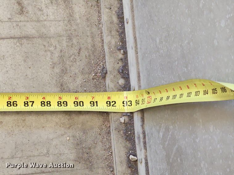 image for item MW9706 2003 Freightliner MT45  delivery van