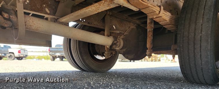 image for item MW9706 2003 Freightliner MT45  delivery van