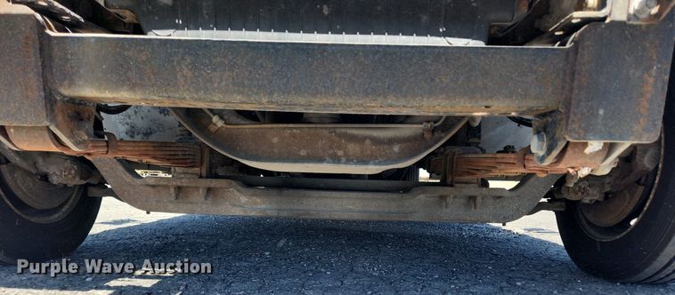 image for item MW9706 2003 Freightliner MT45  delivery van