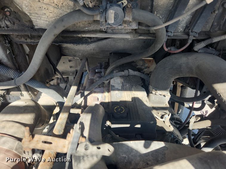 image for item MW9707 2002 Freightliner MT45  delivery van