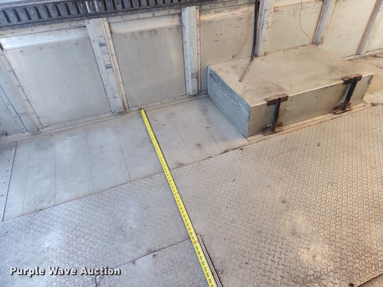 image for item MW9707 2002 Freightliner MT45  delivery van