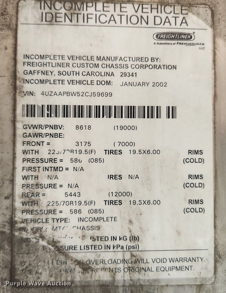 image for item MW9707 2002 Freightliner MT45  delivery van