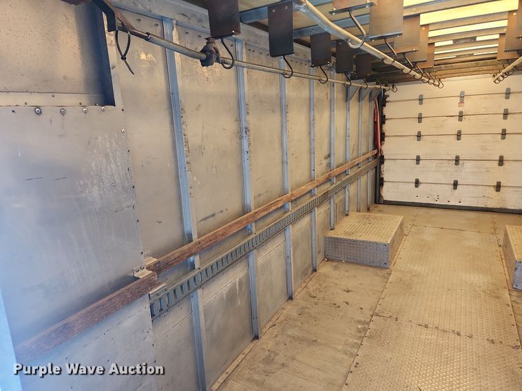 image for item MW9708 2000 Freightliner MT45  delivery van