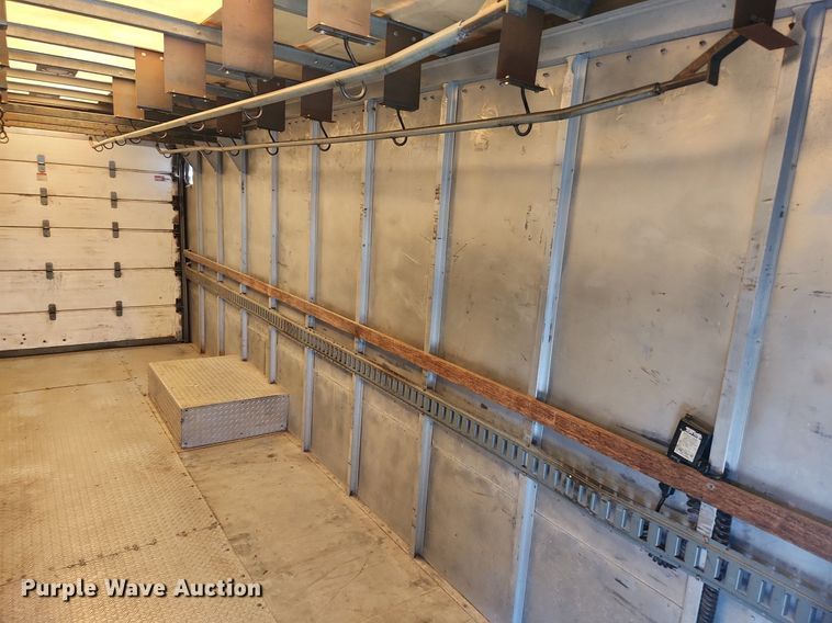 image for item MW9708 2000 Freightliner MT45  delivery van