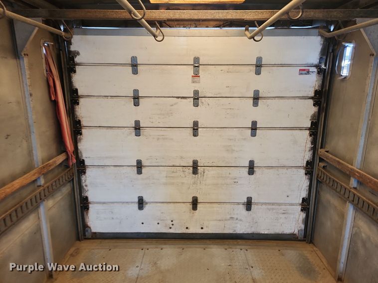 image for item MW9708 2000 Freightliner MT45  delivery van