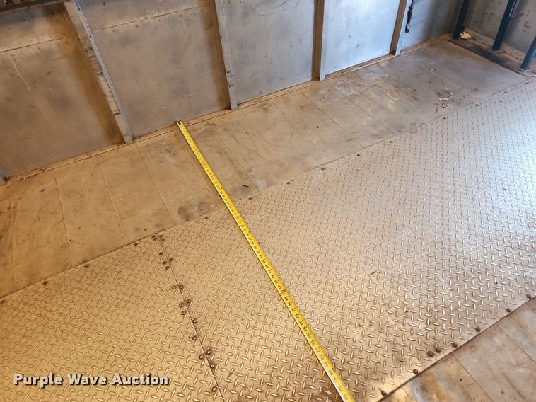 image for item MW9708 2000 Freightliner MT45  delivery van