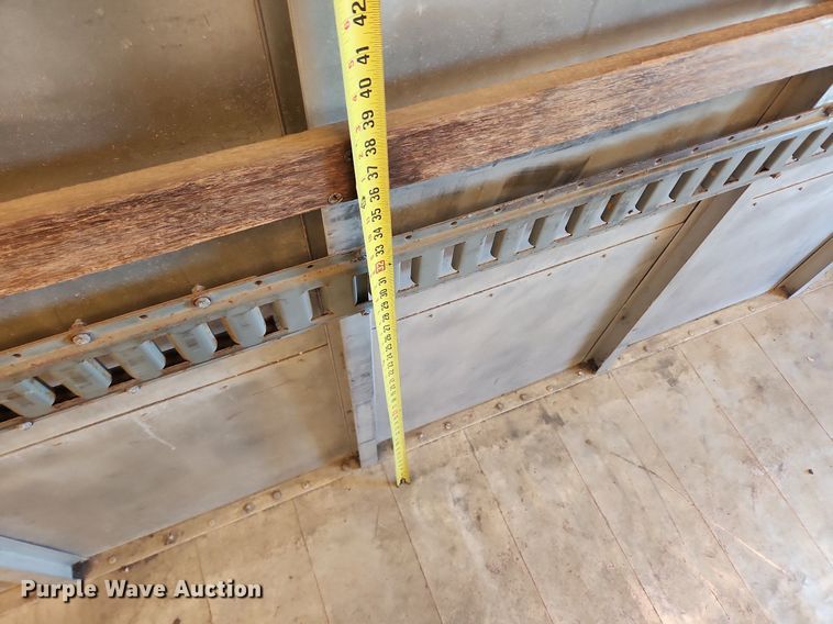 image for item MW9708 2000 Freightliner MT45  delivery van