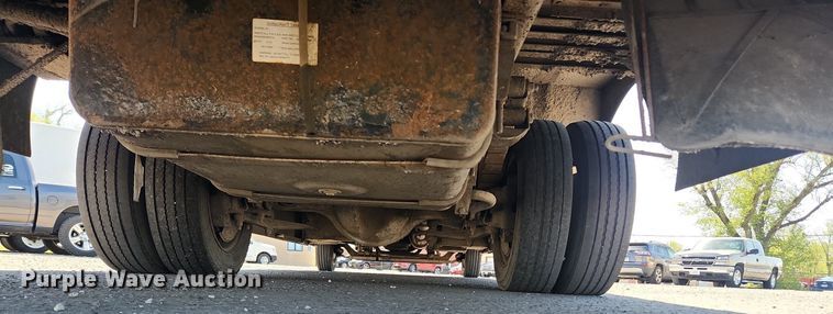 image for item MW9708 2000 Freightliner MT45  delivery van