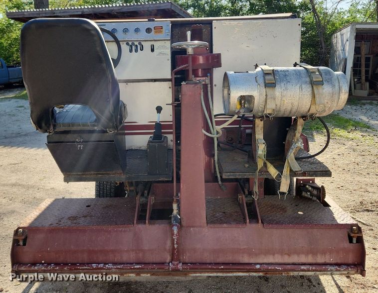 image for item MW9711 Olympia XL100  ice resurfacer