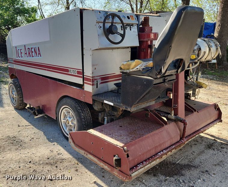 image for item MW9711 Olympia XL100  ice resurfacer