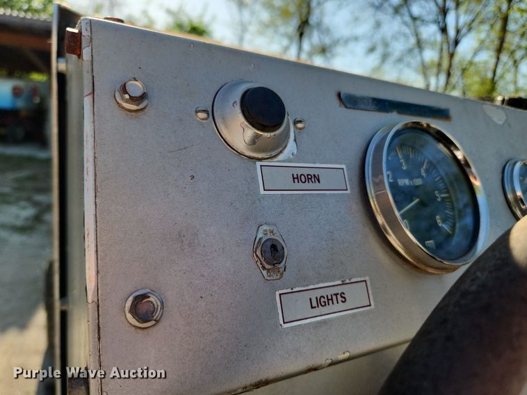 image for item MW9711 Olympia XL100  ice resurfacer