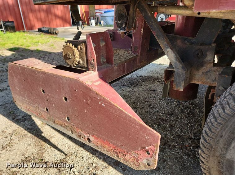 image for item MW9711 Olympia XL100  ice resurfacer