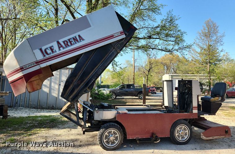 image for item MW9711 Olympia XL100  ice resurfacer