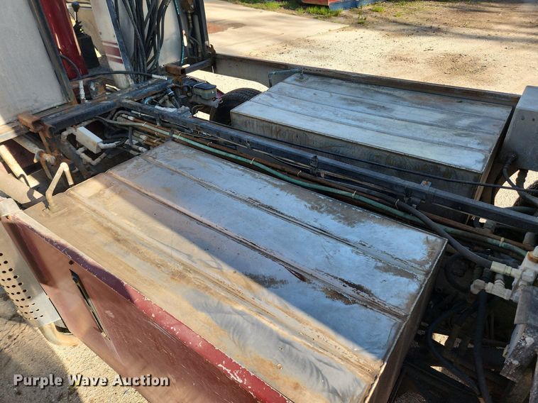 image for item MW9711 Olympia XL100  ice resurfacer