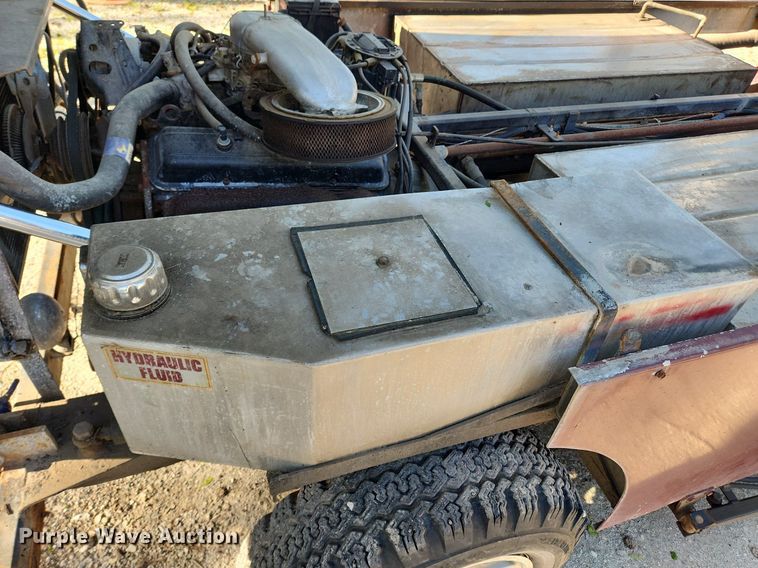 image for item MW9711 Olympia XL100  ice resurfacer