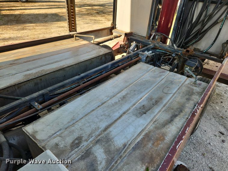 image for item MW9711 Olympia XL100  ice resurfacer