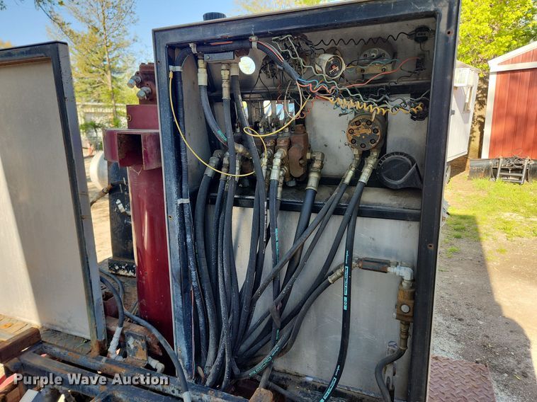 image for item MW9711 Olympia XL100  ice resurfacer