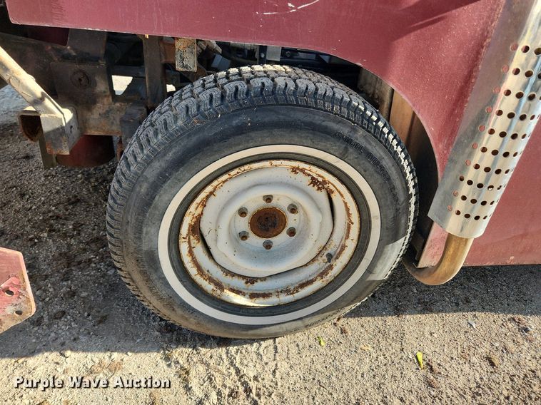 image for item MW9711 Olympia XL100  ice resurfacer