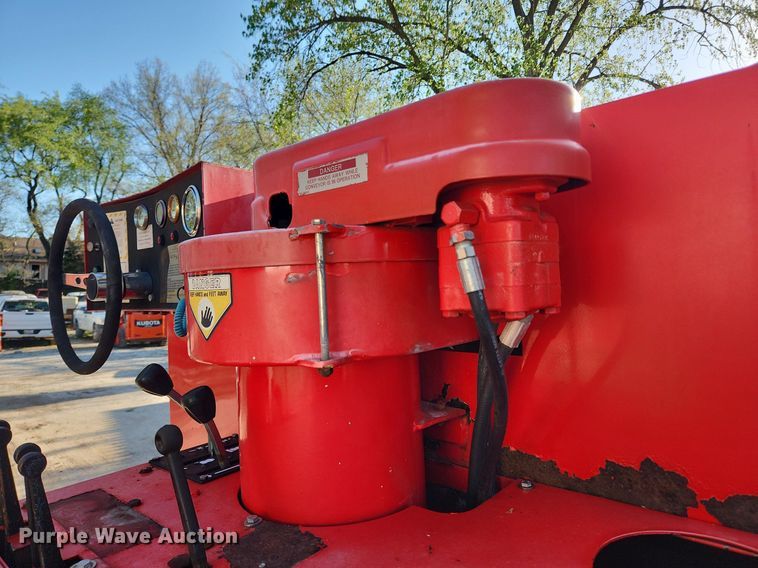 image for item MW9712 Zamboni 500  ice resurfacer