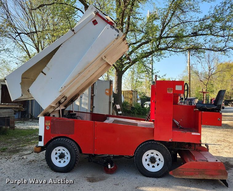 image for item MW9712 Zamboni 500  ice resurfacer