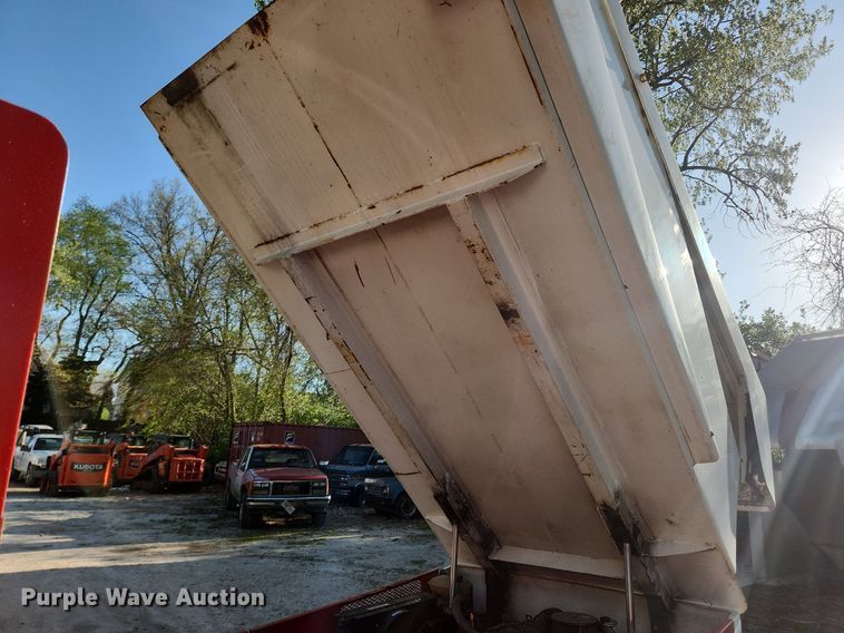 image for item MW9712 Zamboni 500  ice resurfacer