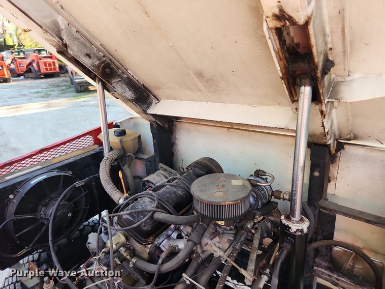 image for item MW9712 Zamboni 500  ice resurfacer