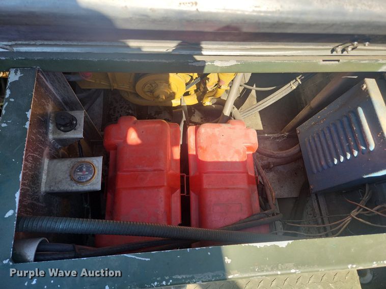 image for item MW9747 2010 American Development MKII  boat