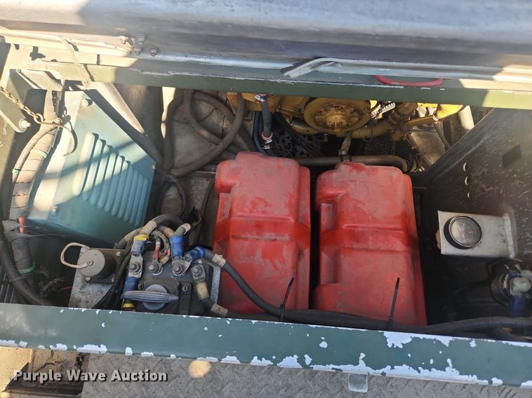 image for item MW9747 2010 American Development MKII  boat