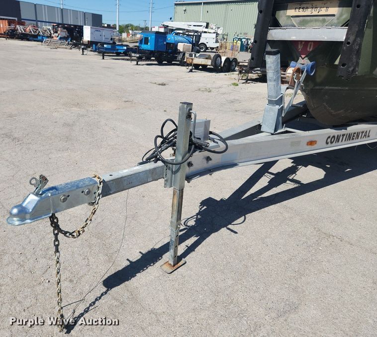 image for item MW9747 2010 American Development MKII  boat