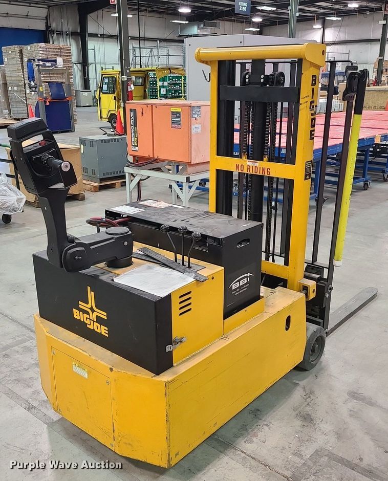 image for item MX9673 Big Joe PDC-30-106  forklift