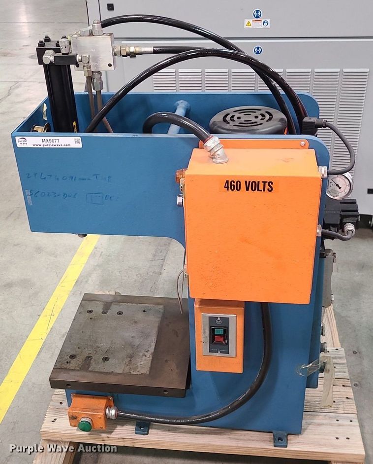 image for item MX9677 Neff  hydraulic press