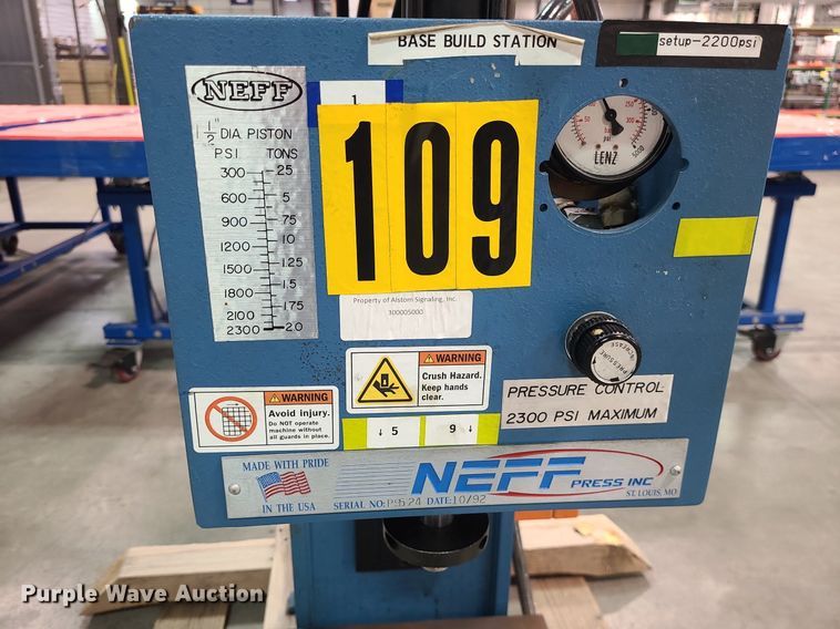 image for item MX9677 Neff  hydraulic press