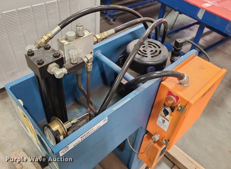 image for item MX9677 Neff  hydraulic press