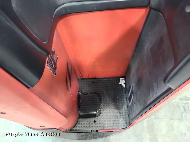 image for item MX9680 Raymond EASI  forklift