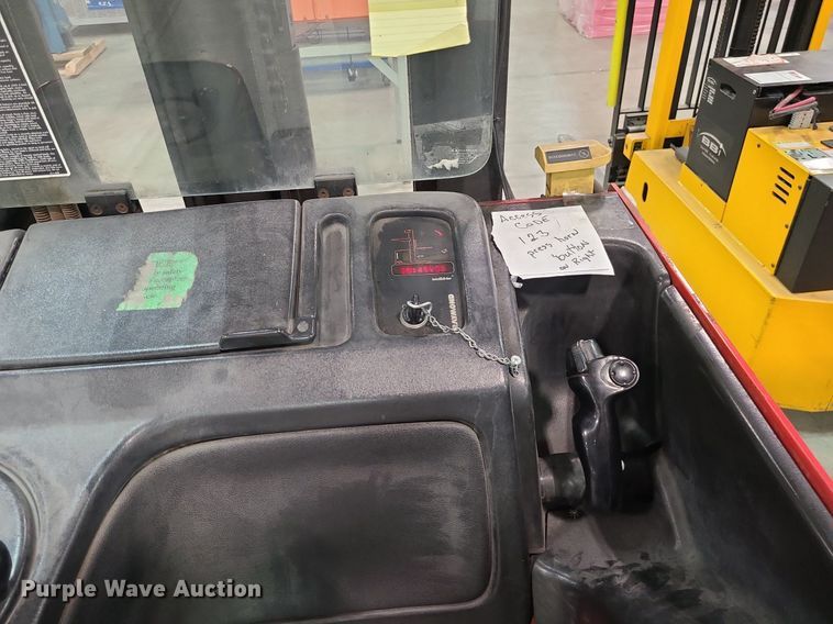 image for item MX9680 Raymond EASI  forklift